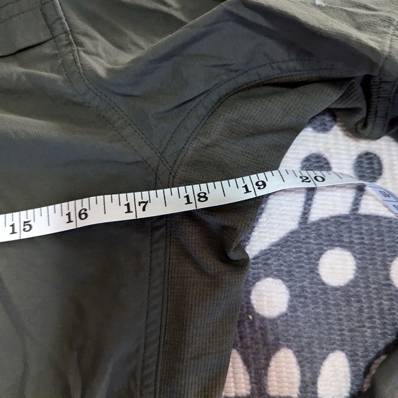 REI Olive Green Button Down Shirt Size XS - Picture 11 of 12